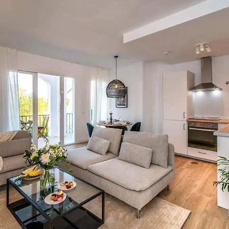 Apartment Sierra Park - 18 Newly Renovated With Pool, Gym, Jacuzzi And Padel Marbella
