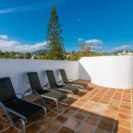 Sierra Park - 18 Newly Renovated With Pool, Gym, Jacuzzi And Padel Apartment *