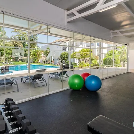 Sierra Park - 18 Newly Renovated With Pool, Gym, Jacuzzi And Padel Apartment Marbella